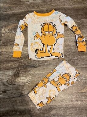 Garfield Size 6 Pajamas BRAND NEW WITHOUT TAGS!!
